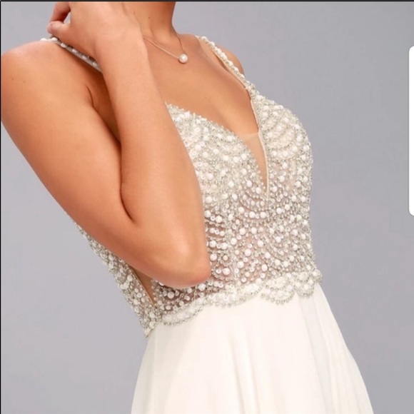 Lulus Dresses & Skirts - Lulu’s True Love dress